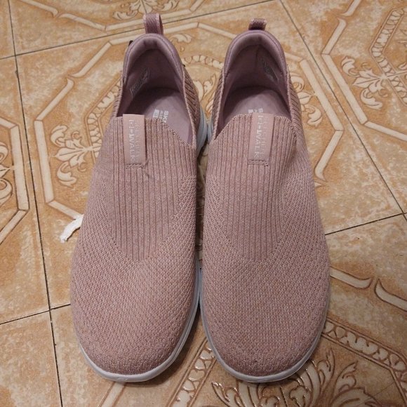 Women's Goga Mat Technology shoes - Picture 1 of 15